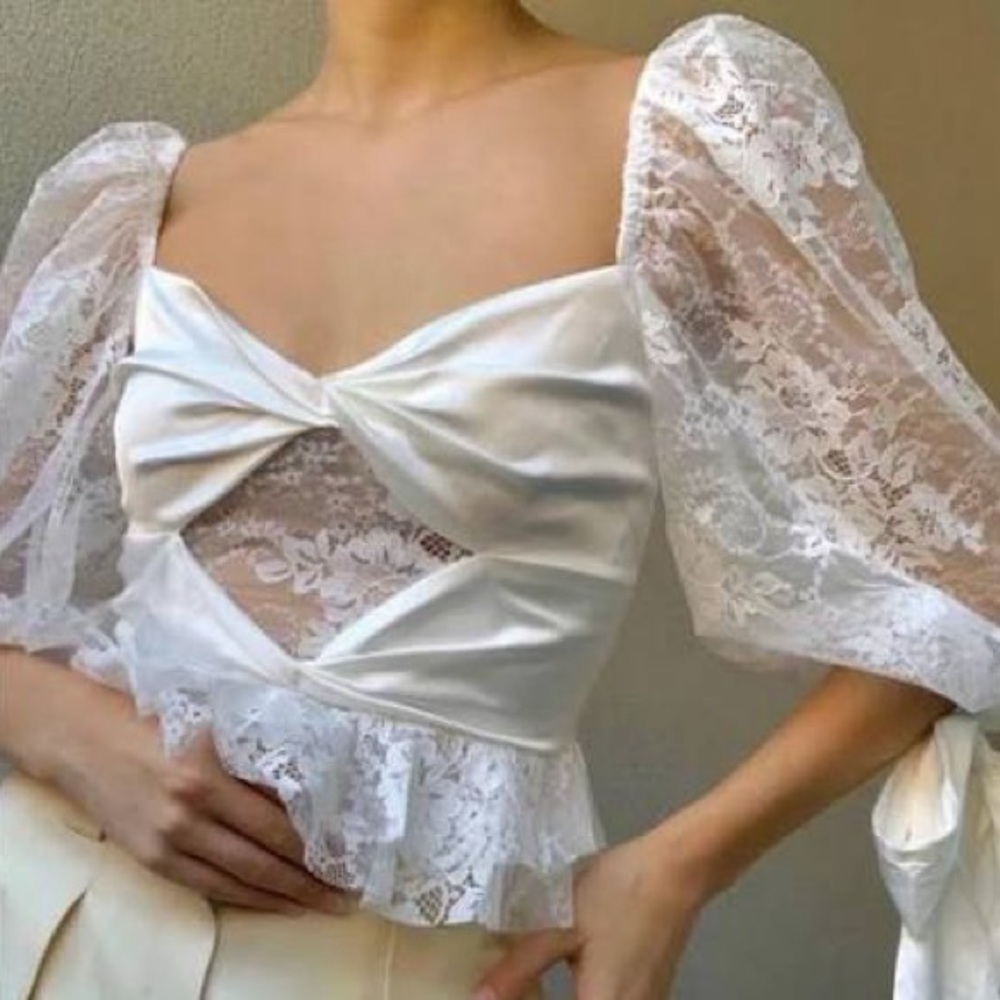 NWOT For Love & Lemons White Sonia Lace Puff Sleeve Top Medium - Picture 2 of 6